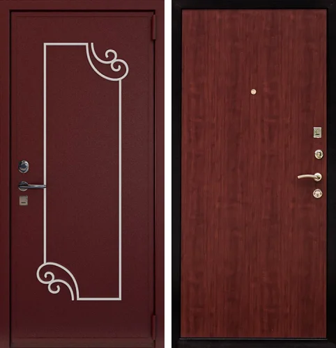 Красная входная дверь в дом №4