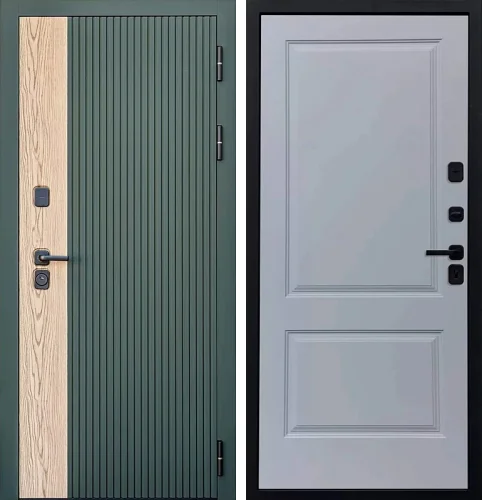 Зеленая дверь входная в квартиру №11