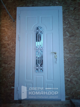 Входная дверь терморазрыв шпон / шпон, со стеклопакетом, с ковкой, с порогом из нержавейки, на заказ